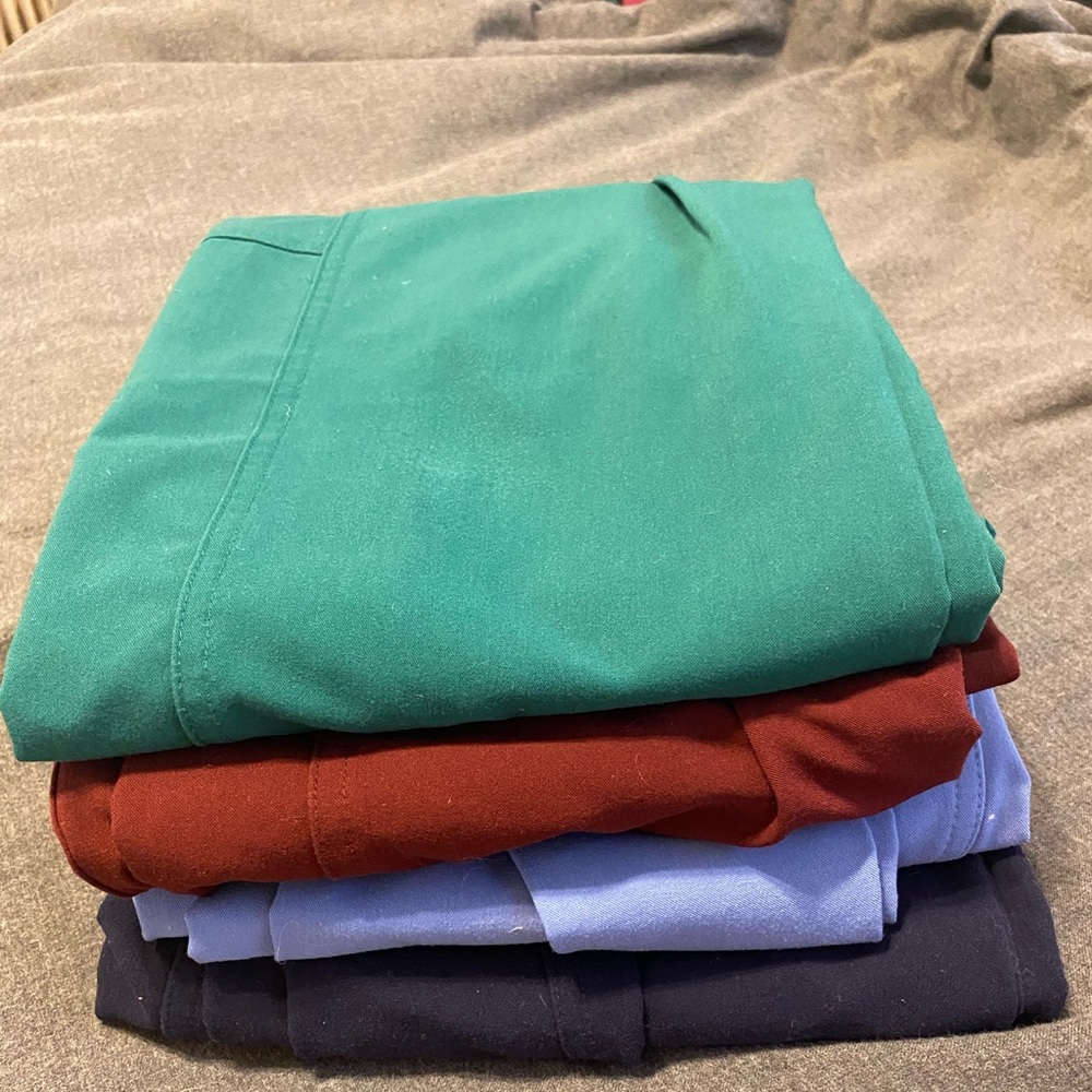 Women’s Figs kade tall cargo scrub pants- S